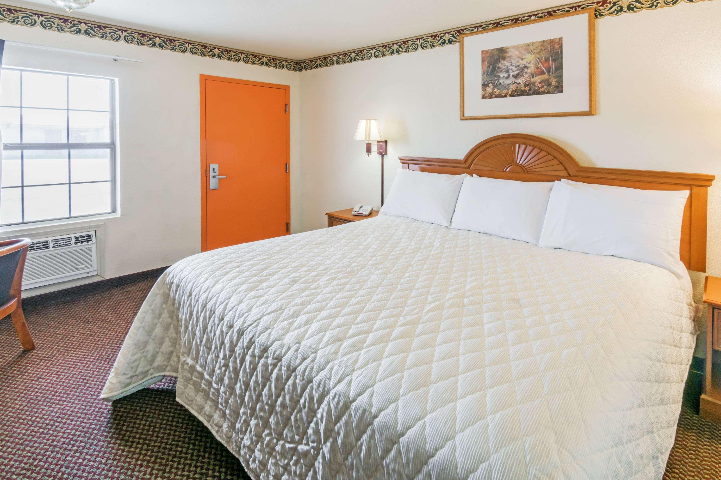 Travelodge By Wyndham טמפל מראה חיצוני תמונה